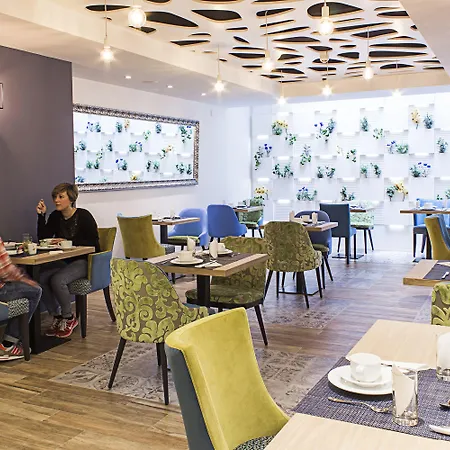 Boutique Hostemplo Sagrada Familia 3* Barcellona