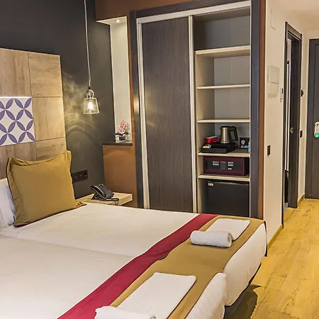 Hotel Boutique Hostemplo Sagrada Familia 3*